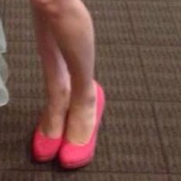 HOT pink pumps💓🎀 Women’s Size 7.5 - Picture 2 of 10